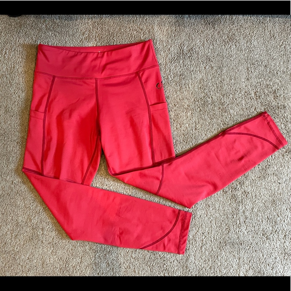 Curves N Combatboots Red leggings, small